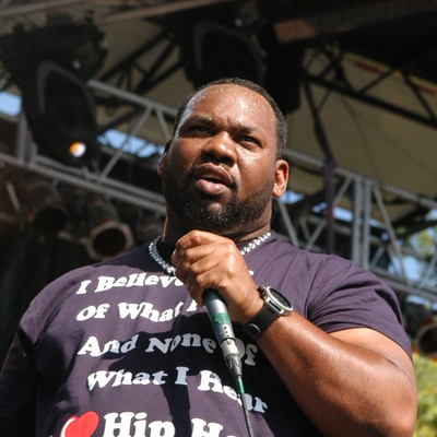 Raekwon Autograph Profile