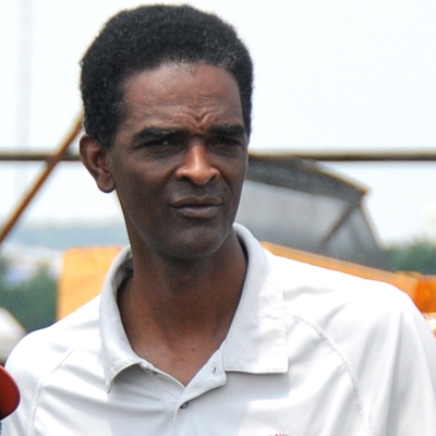 Ralph Sampson Autograph Profile
