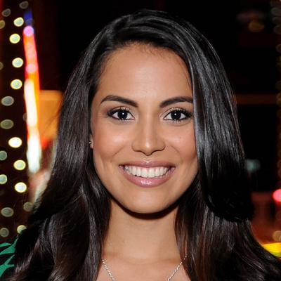 Raquel Pomplun Autograph Profile