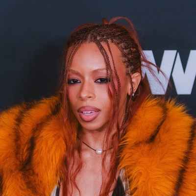 Ravyn Lenae Autograph Profile