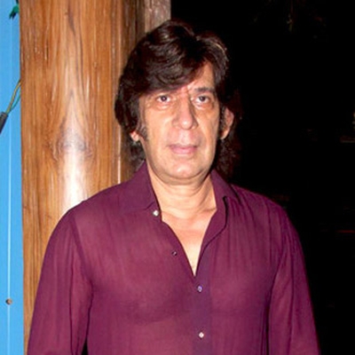 Razak Khan Autograph Profile