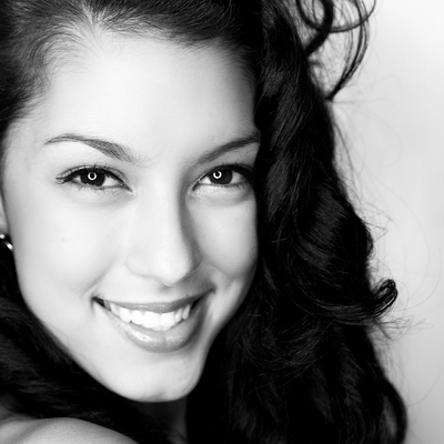 Rebecca Mir Autograph Profile