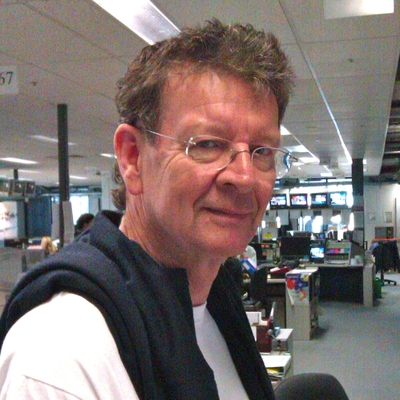 Red Symons Autograph Profile
