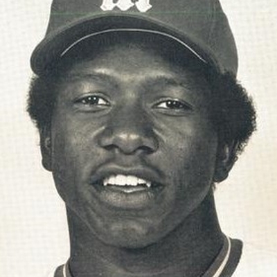 Reggie Walton Autograph Profile