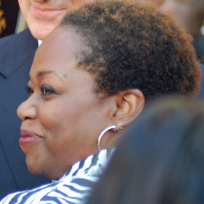 Regina Taylor Autograph Profile