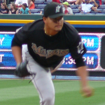 Renyel Pinto Autograph Profile