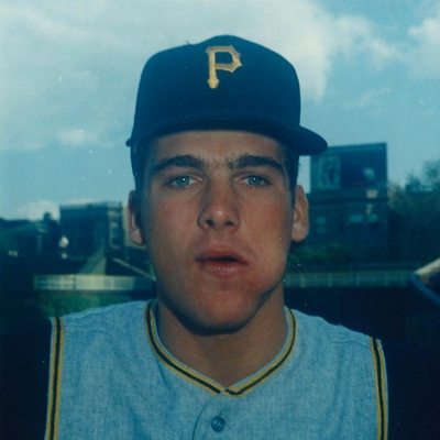 Richie Hebner Autograph Profile