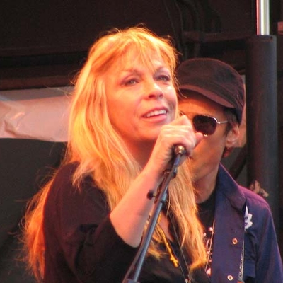 Rickie Lee Jones Autograph Profile