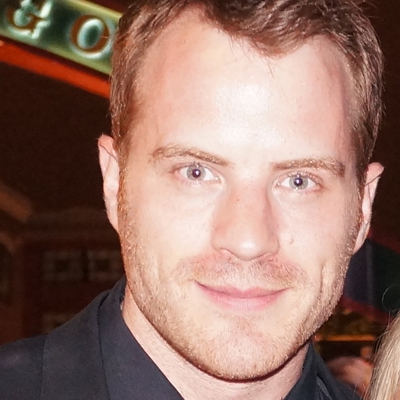 Robert Kazinsky Autograph Profile
