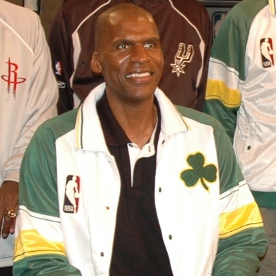 Robert Parish Autograph Profile