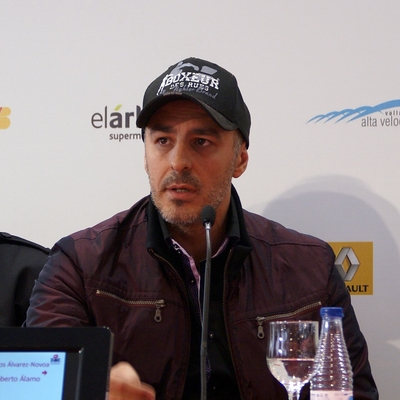 Roberto Álamo Autograph Profile