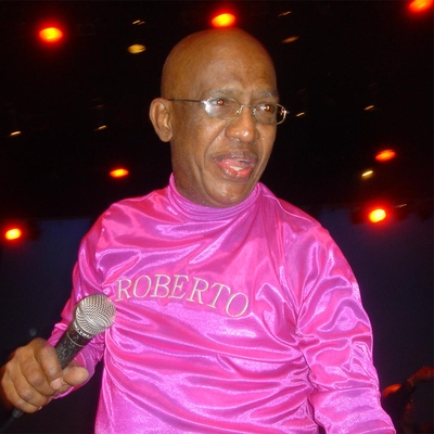 Roberto Roena Autograph Profile