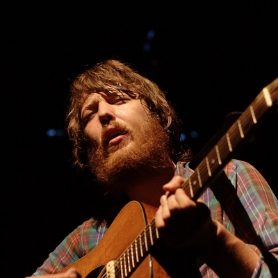 Robin Pecknold Autograph Profile