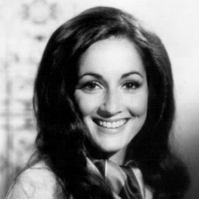 Robin Strasser Autograph Profile