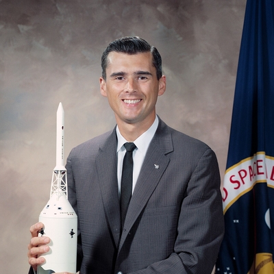 Roger Chaffee Autograph Profile