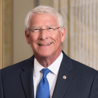 Roger Wicker Autograph Profile