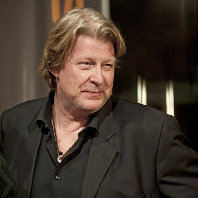 Rolf Lassgård Autograph Profile