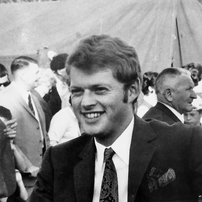 Ron Davis Autograph Profile