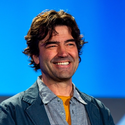 Ron Livingston Autograph Profile
