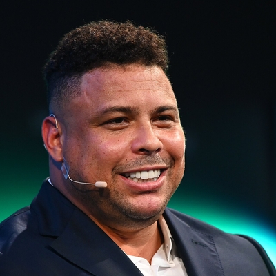 Ronaldo Autograph Profile