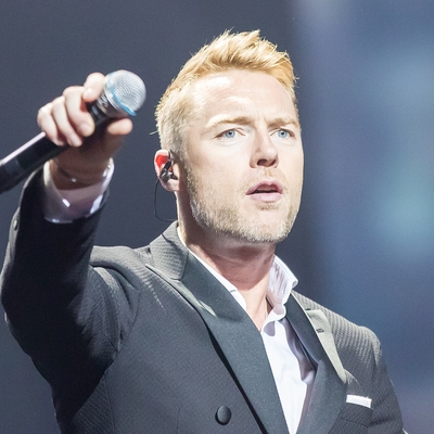 Ronan Keating Autograph Profile