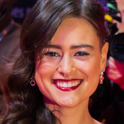 Rosabell Laurenti Sellers Autograph Profile
