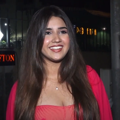 Roshni Walia Autograph Profile