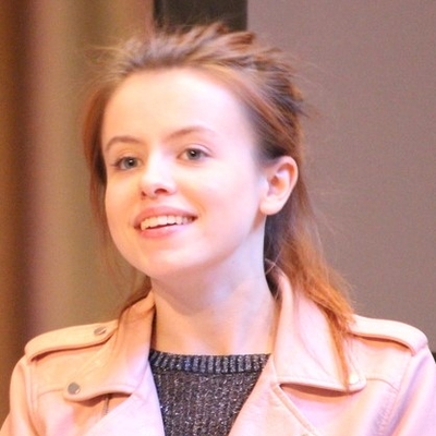 Rosie Day Autograph Profile