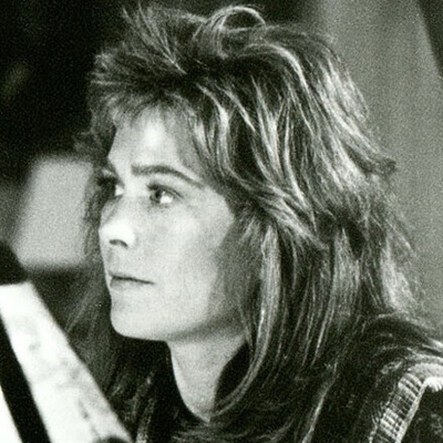 Roxanne Hart Autograph Profile