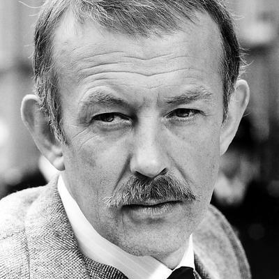 Roy Marsden Autograph Profile