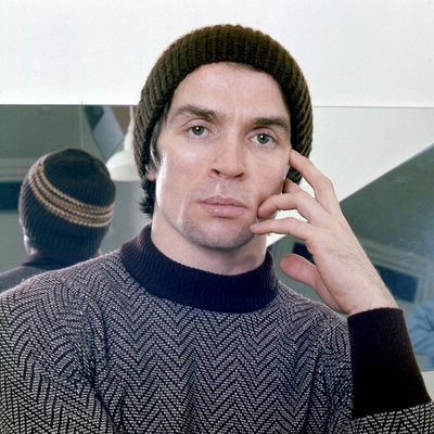 Rudolf Nureyev Autograph Profile