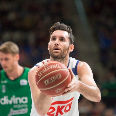 Rudy Fernandez Autograph Profile