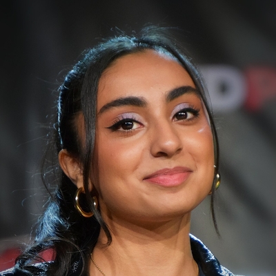 Saara Chaudry Autograph Profile