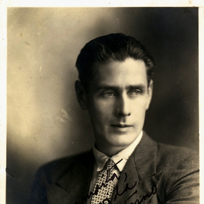 Salarrue Autograph Profile