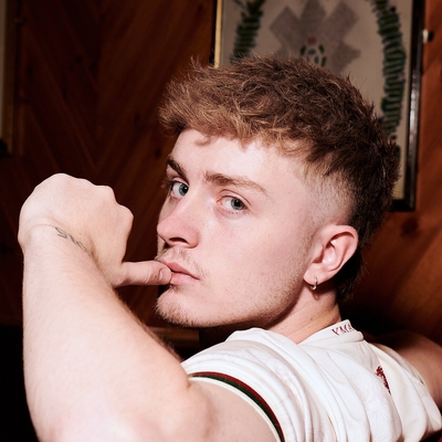 Sam Locke Autograph Profile