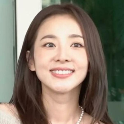 Sandara Park Autograph Profile
