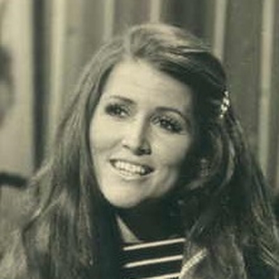 Sandi Griffiths Autograph Profile