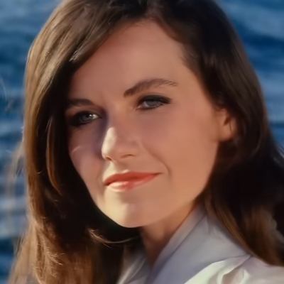 Sandra Knight Autograph Profile