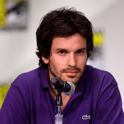 Santiago Cabrera Autograph Profile