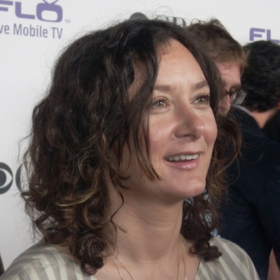 Sara Gilbert Autograph Profile