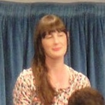 Sarah Hagan Autograph Profile