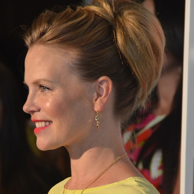 Sarah Jane Morris Autograph Profile