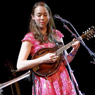 Sarah Jarosz Autograph Profile
