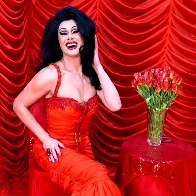 Scarlet Envy Autograph Profile