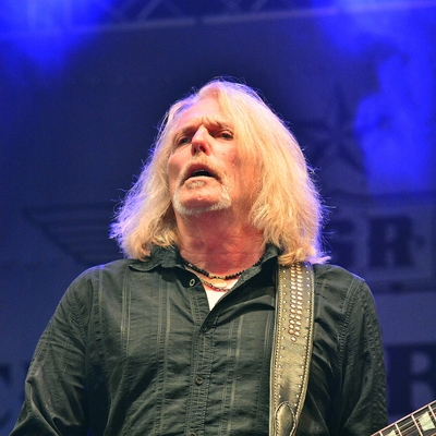 Scott Gorham Autograph Profile