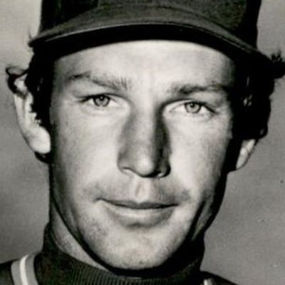 Scott Holman Autograph Profile