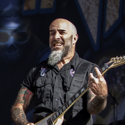 Scott Ian Autograph Profile