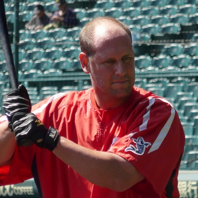 Scott McClain Autograph Profile
