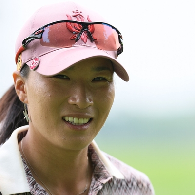 Se-ri Pak Autograph Profile