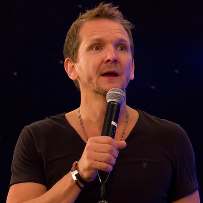 Sebastian Roché Autograph Profile